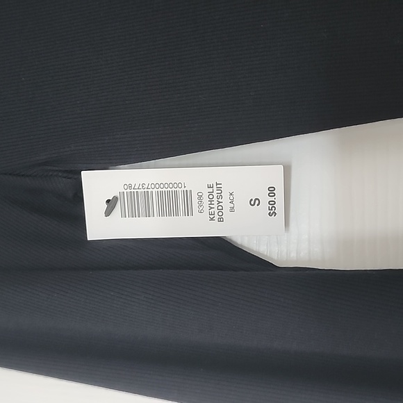 NWT aritzia black bodysuit - Picture 3 of 3